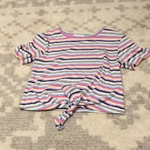 Stripe t- shirt with adjustable tie